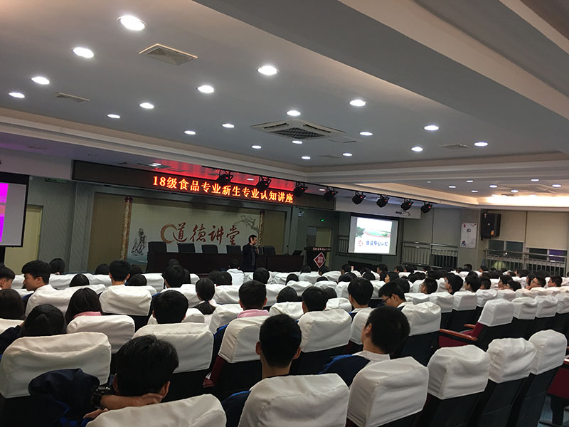 学生悉数到场.jpg
