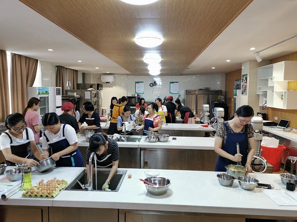 学员动过手操作2.jpg