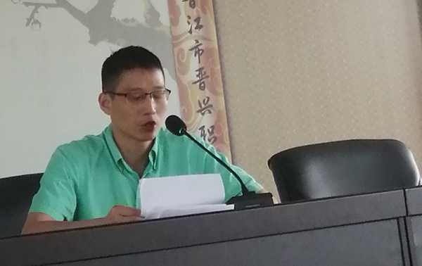 4 实训处主任黄炳忠做入企学习过程的要求和布置.jpg