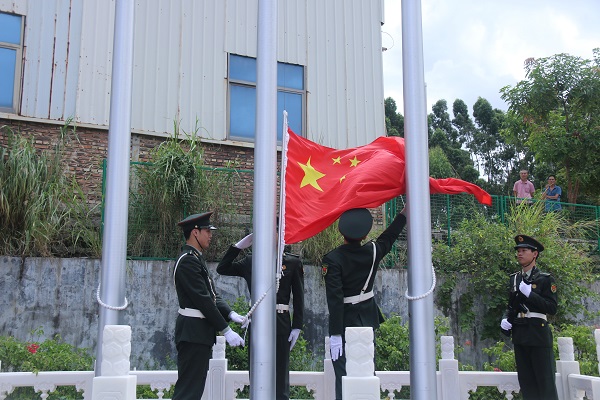 升旗仪式.jpg